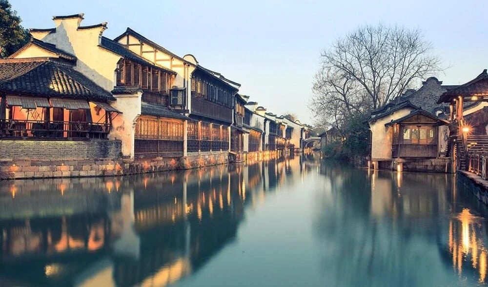 Khám Phá Tân Thị Cổ Trấn – Viên Ngọc Cổ Kính Của Chiết Giang